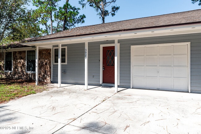 Building Photo - 3920 Sans Pareil St