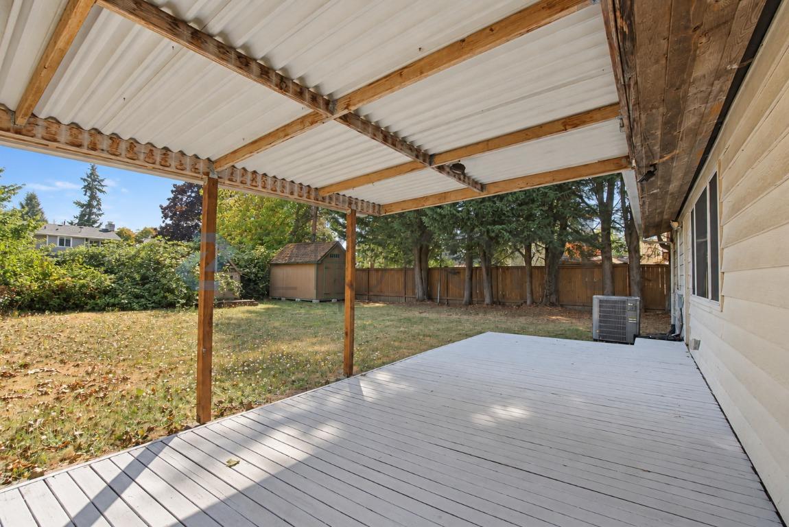 Building Photo - Unit