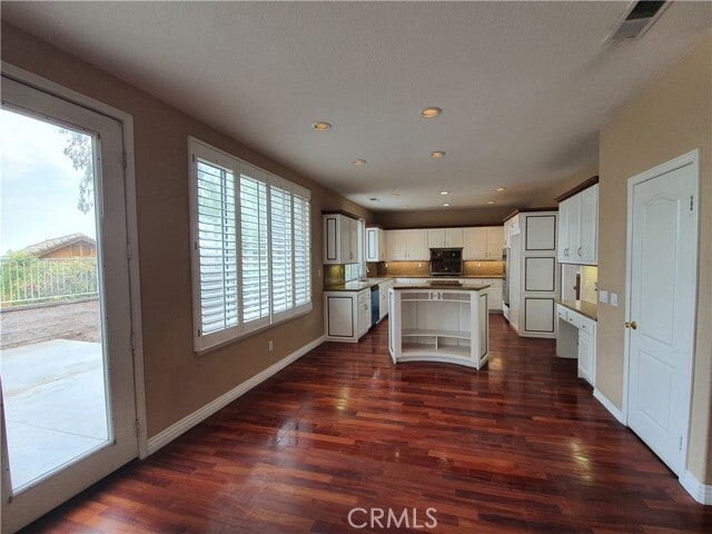 Building Photo - 15075 Cll La Paloma