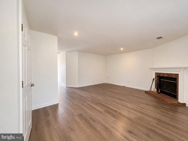 Building Photo - 6634 Frost Lake Ln