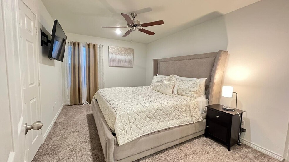 Master - 1813 Emma Naylor Ct