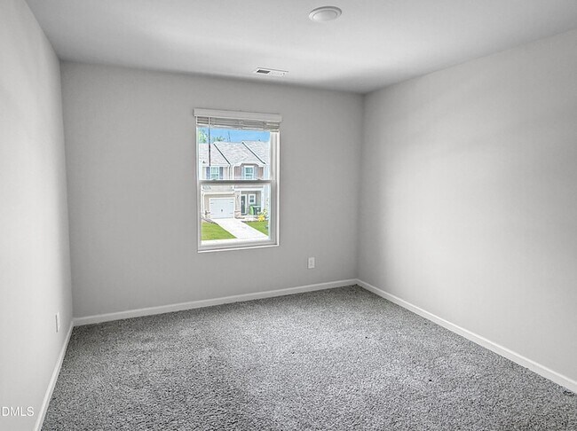 Building Photo - 671 Rolling Flds Dr