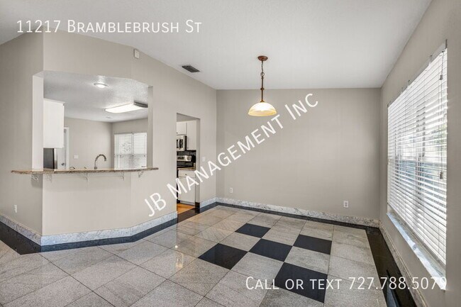 Building Photo - 11217 Bramblebrush St