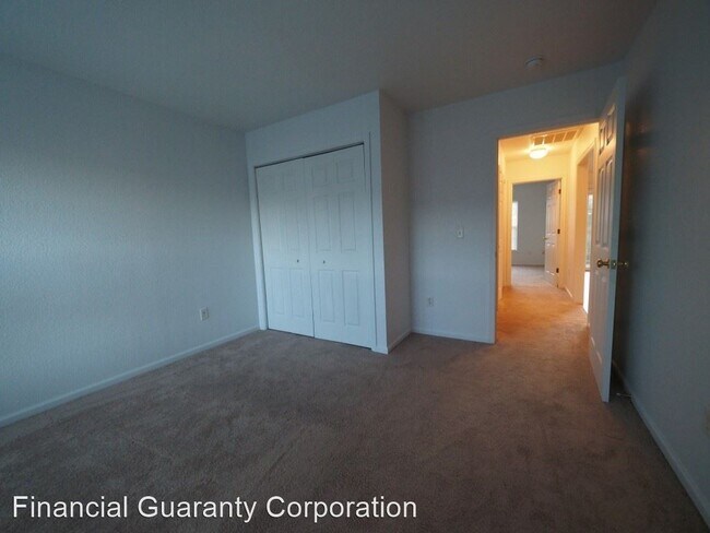 Building Photo - 3 br, 2 bath Apartment - 94 Charleston Court