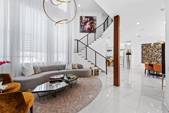 Building Photo - 5801 Melaleuca Rd