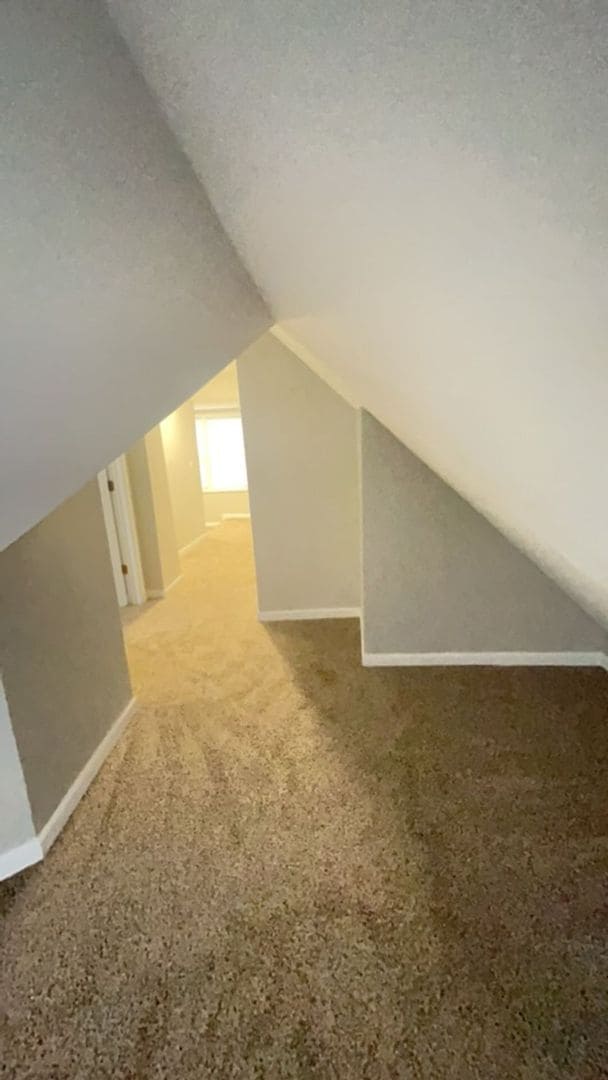 Building Photo - Spacious Newly Renovated 4 Bed 2 Full Bath Home Located Near Downtown!