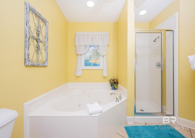 Building Photo - 27580 Canal Rd