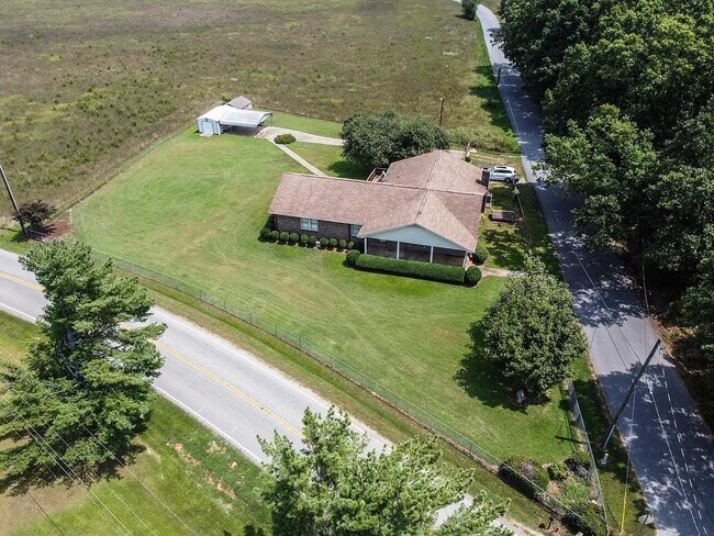 Primary Photo - 600 Garrison Rd