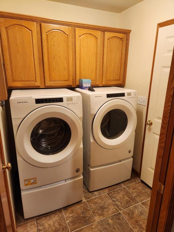 Building Photo - 336 Woodridge Pl