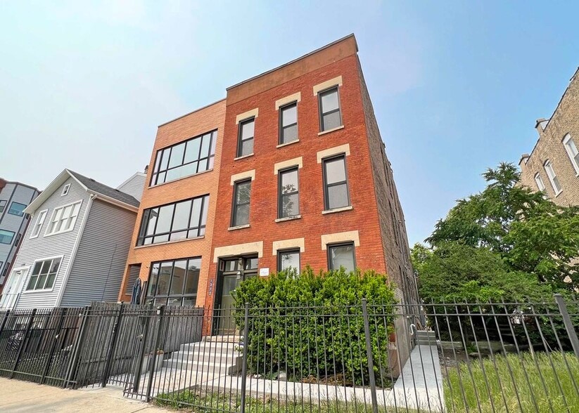 Primary Photo - 1322 W Ohio St