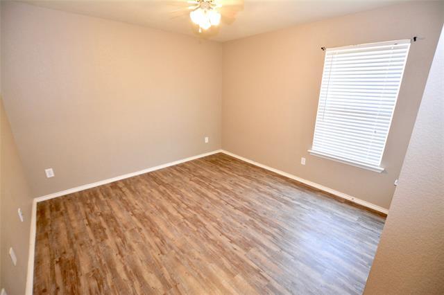 Building Photo - 621 Chestnut Ct