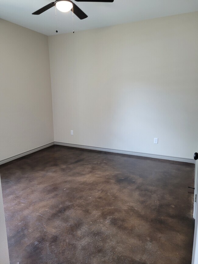 Building Photo - 22882 County Rd 181