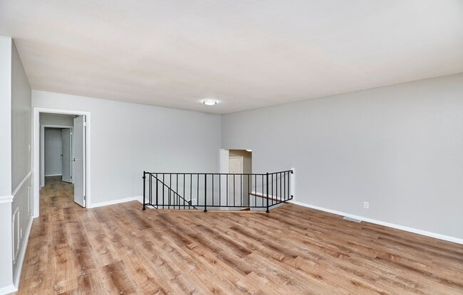 Building Photo - 5134 Red Cedar Ct