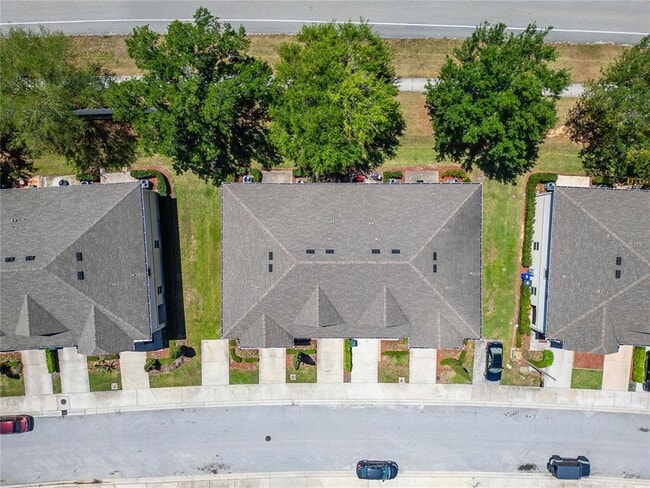 Building Photo - 3842 Hampstead Ln