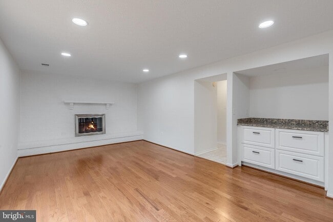 Building Photo - 9410 Onion Patch Dr