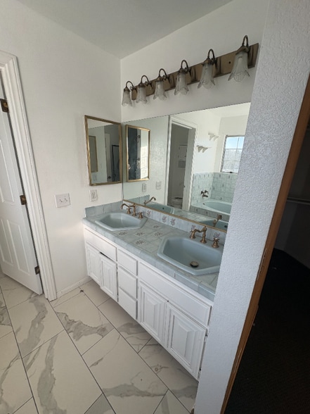 Building Photo - 6610 Juniper Crest Rd