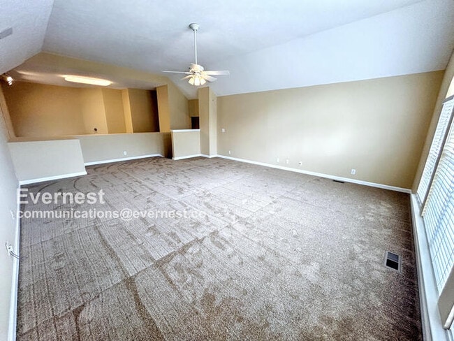 Building Photo - 6752 Sugar Hill Dr