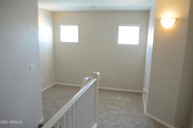 Building Photo - 14859 N 174th Ln