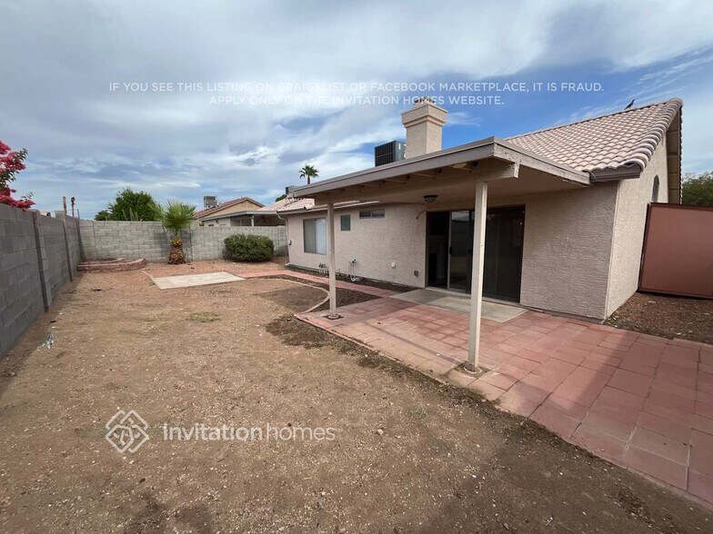 Building Photo - 11354 W Ruth Ave