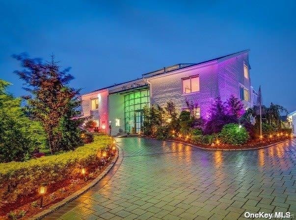 Building Photo - 215-40 27th Ave