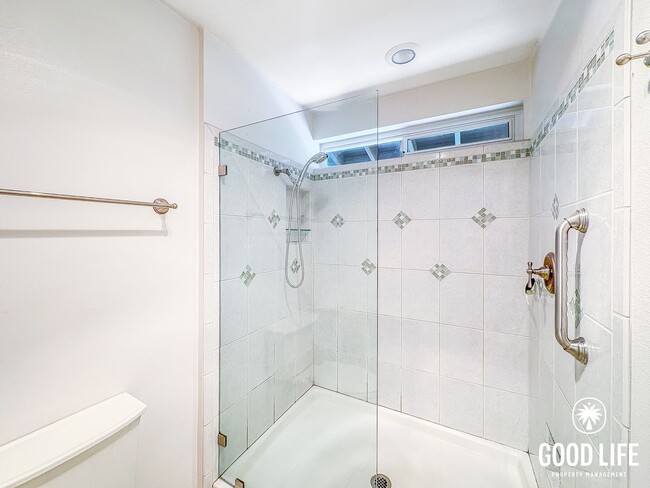 Building Photo - Spacious 3BD/2BA Home in Rancho Bernardo with Office, Large Backyard w/ Garden Beds & 2-Car Garage