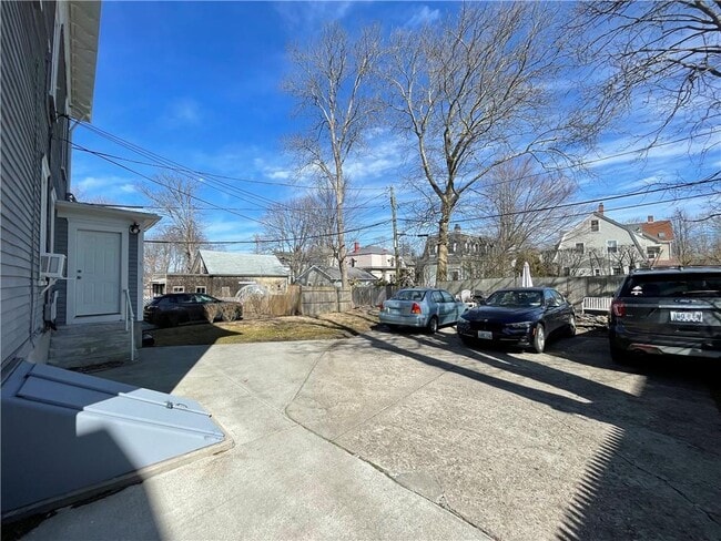 Building Photo - 26 Ayrault St