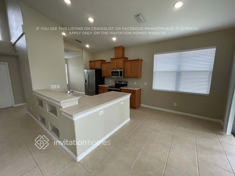 Building Photo - 2183 Chenille Ct