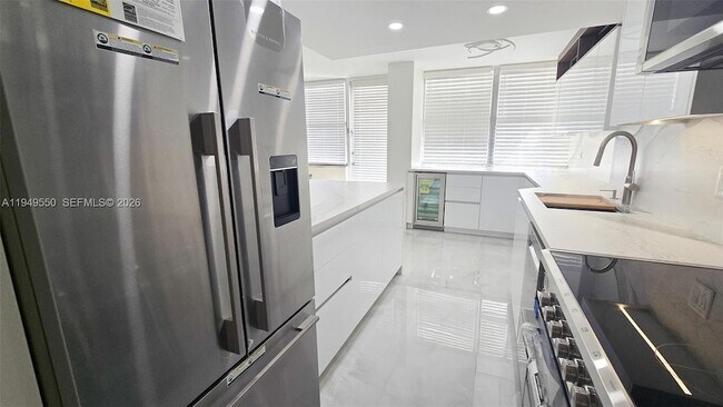 Building Photo - 250 174th St