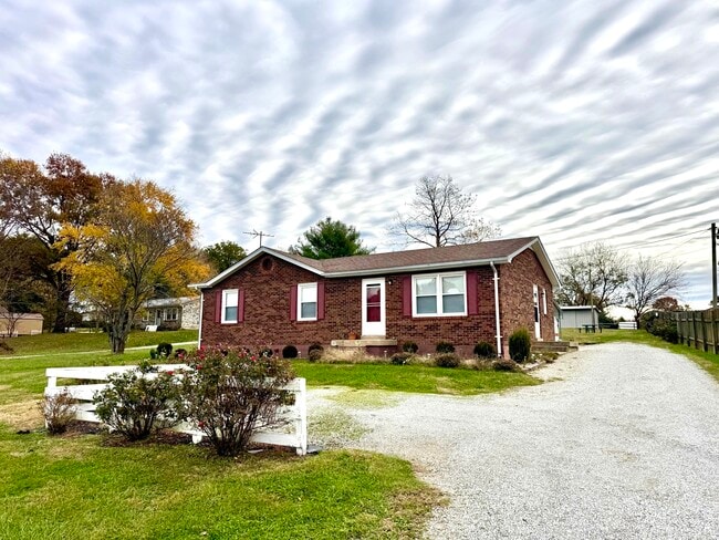 Building Photo - 185 Stonehouse Rd