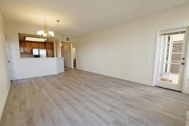 Building Photo - 5865 Friars Rd