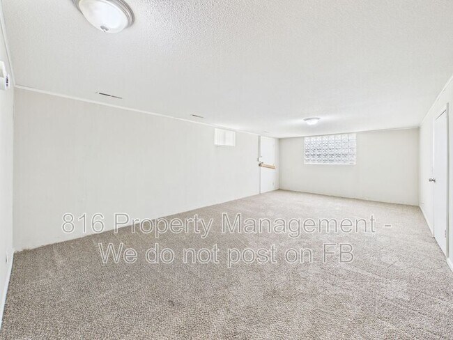 Building Photo - 817 N Choctaw Ave