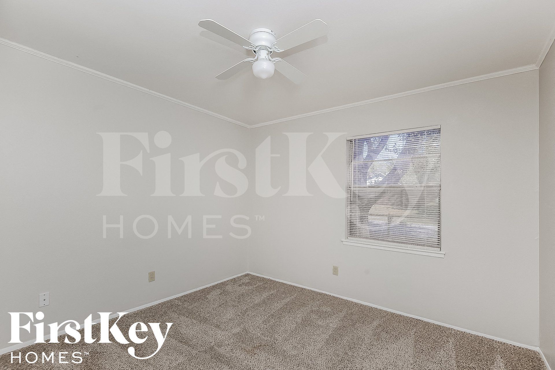 Building Photo - 2202 Lockwood Dr