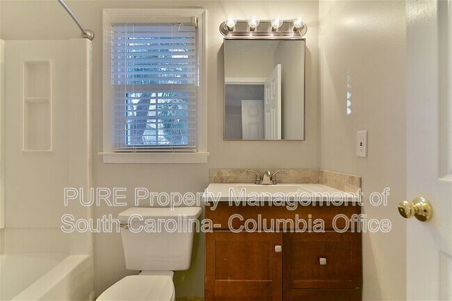 Building Photo - 213 Puller Ct