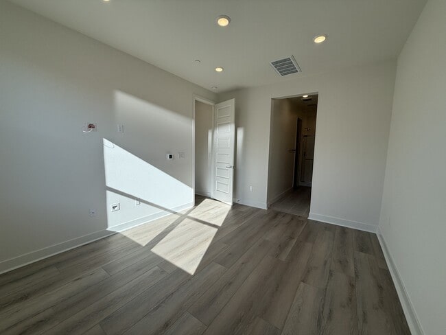 Building Photo - 3518 Indigo Privado