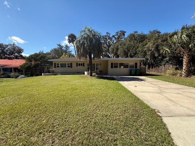 Primary Photo - Updated 3BR/2BA Home in Dunnellon – Furnis...