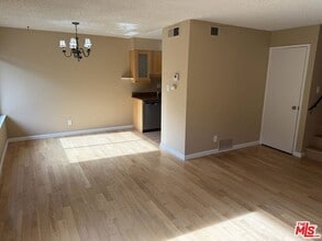 Building Photo - 3755 Radburn Dr