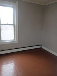 Building Photo - 501 Rowland St