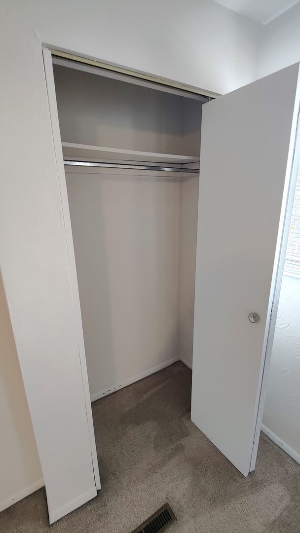 Building Photo - *Recently Updated 2BD/1.5BA Single Family Home Available for Rent in Mt Washington*