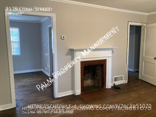 Building Photo - 2139 Utah St