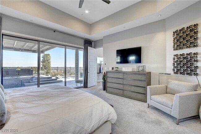 Building Photo - 6300 Clovis Point St