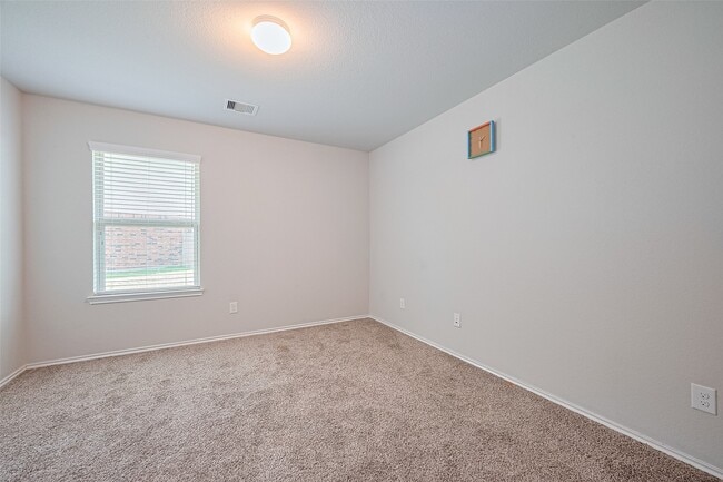 Building Photo - 21018 Whitehaven Bluff Trail