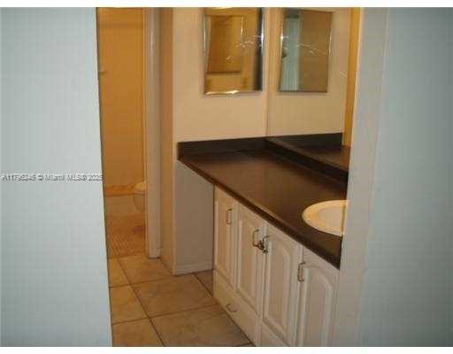 Building Photo - 2148 White Pine Cir