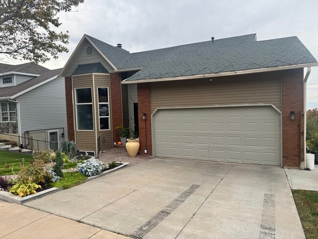 Building Photo - 2138 E 2900 N