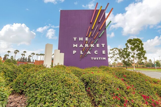 Building Photo - Live in Luxury: Fully Upgraded 2 Bedroom P...