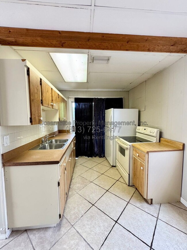 Building Photo - 104 Emerald Ln
