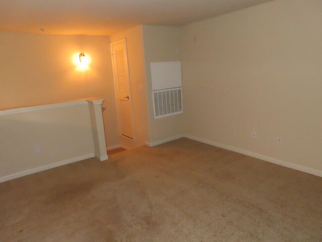 Building Photo - 9050 Double R Blvd