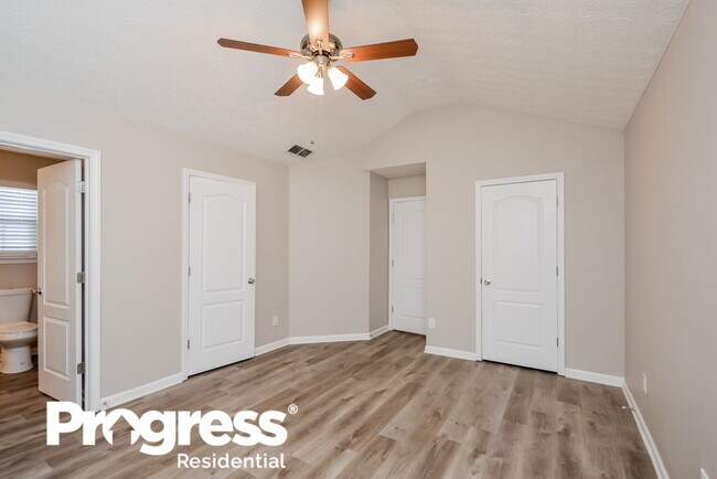 Building Photo - 95 Victoria Blvd