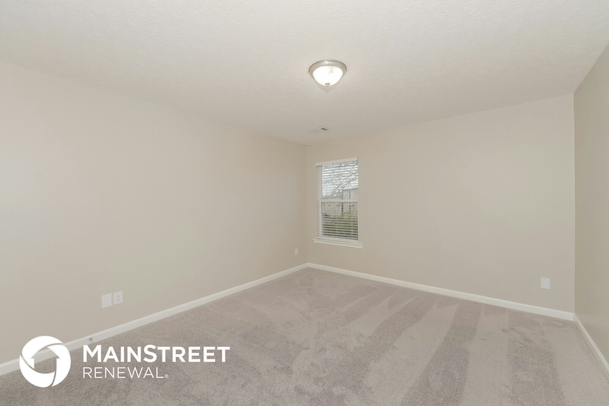 Building Photo - 204 Vintage Cir