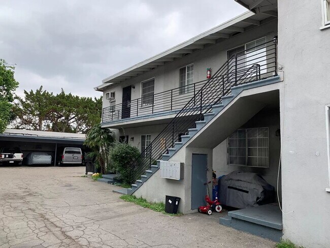 Building Photo - Please come see our wonderful one bedroom ...