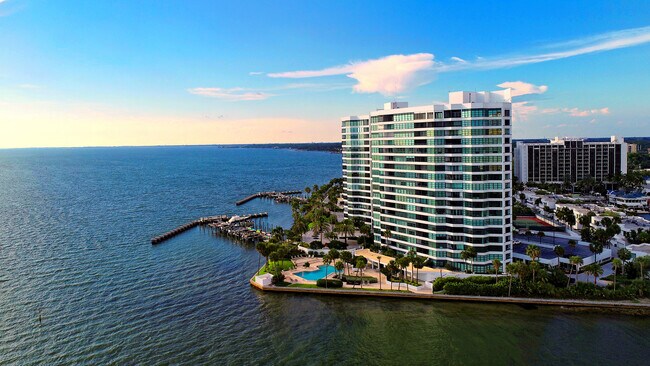 Building Photo - 888 Boulevard of the Arts